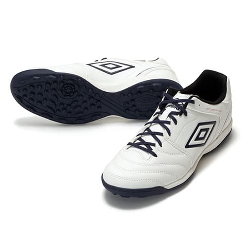 Umbro アクセレイターTR ワイド