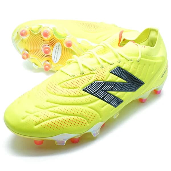 New Balance テケラ v5 エリート FG