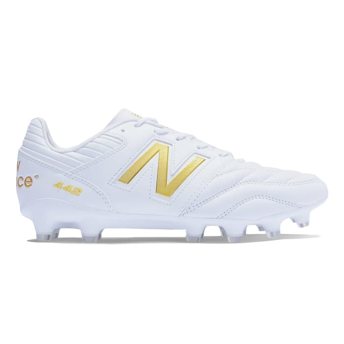 New Balance スパイ...