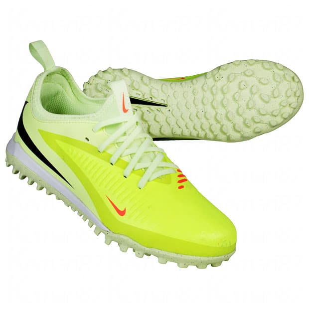 Nike ファントム 6 LOW アカデミー TF