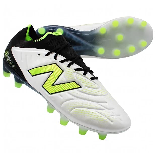 New Balance テケラ V5 エリート HG 2E