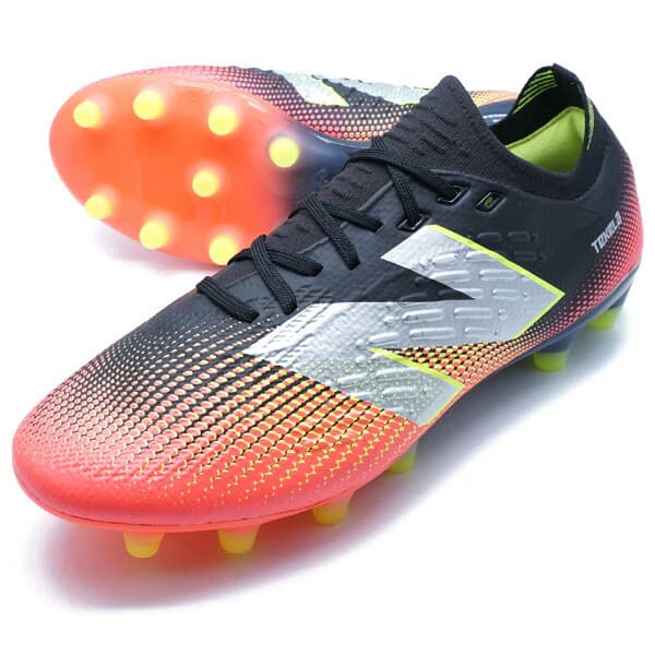 New Balance テケラ プロ HG -2E レッド