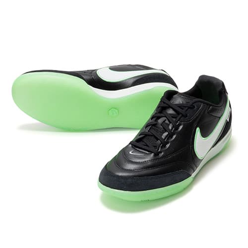 Nike ティエンポ ストリートガト