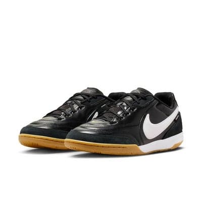 Nike ティエンポ ストリート ガト